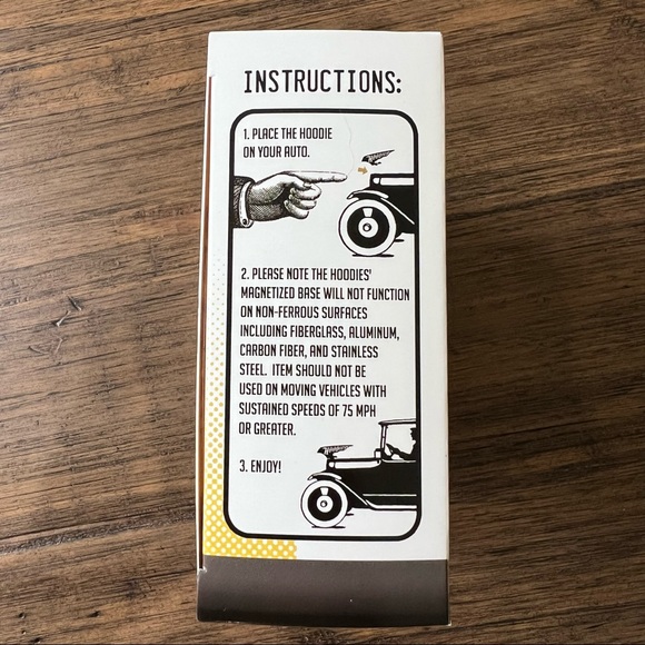 Hoodies Green Arrow Collectible Auto Ornaments, Loot Crate Exclusive - Picture 9 of 11